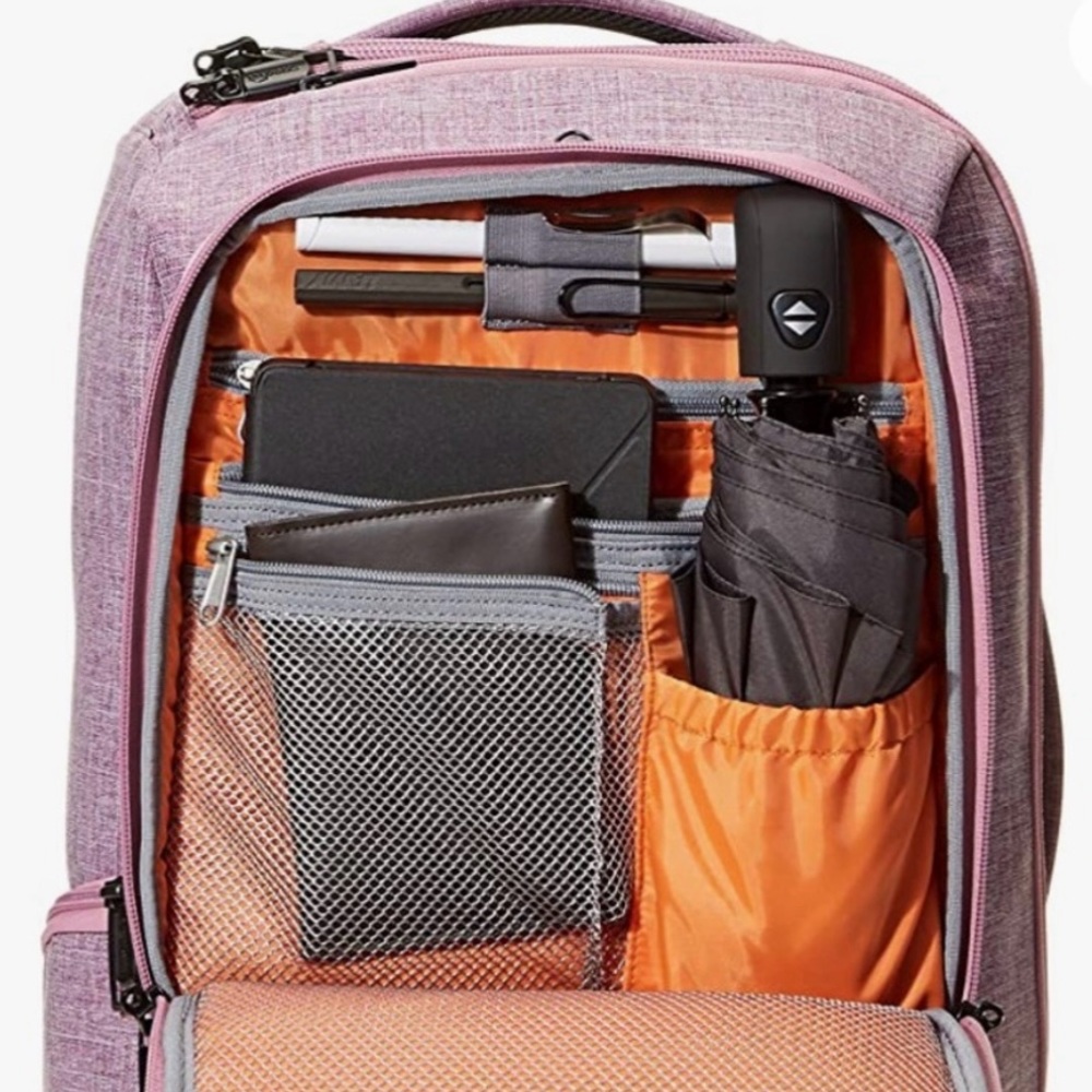 Amazon Basics Overnight Backpack - Picture 9 of 10